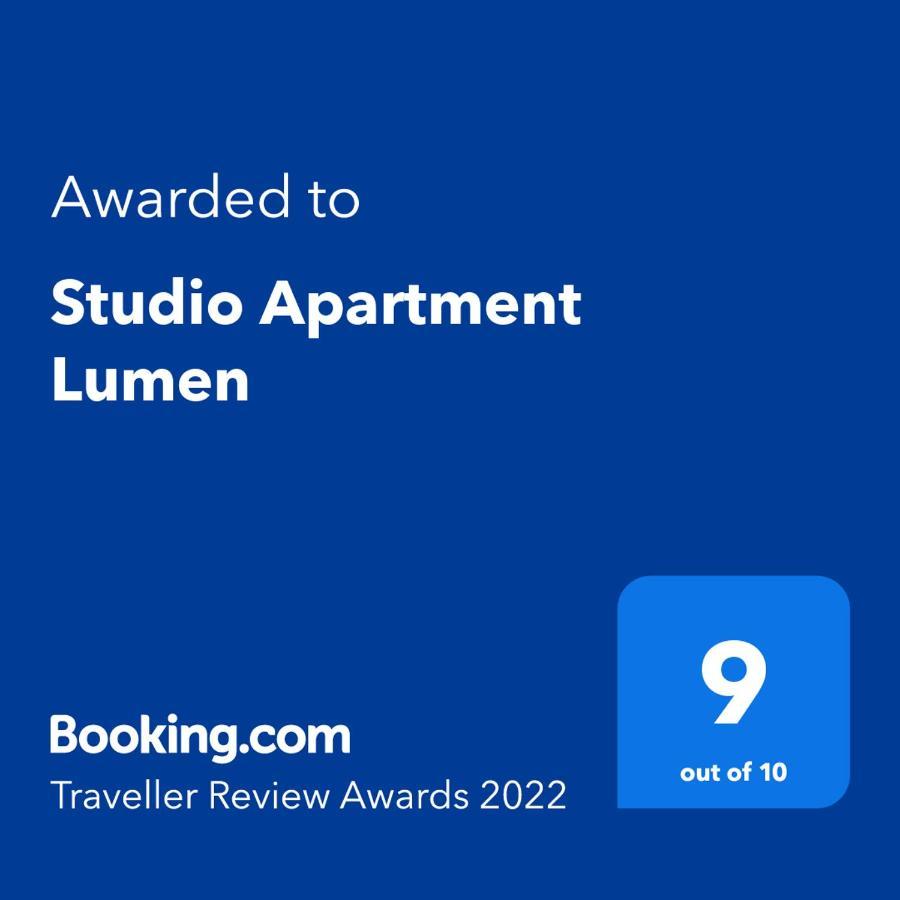 Studio Apartment Lumen พูลา ภายนอก รูปภาพ
