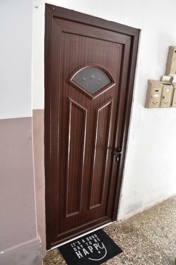 Studio Apartment Lumen พูลา ภายนอก รูปภาพ